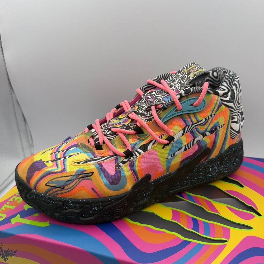 PUMA Melo Ball Dexter's Laboratory US7 Basketball Shoes - Picture 2 of 15